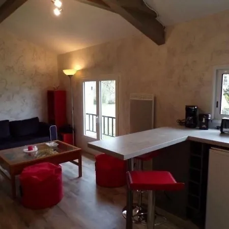 House Chez Lola