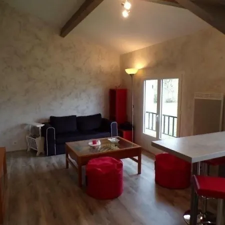 House Chez Lola